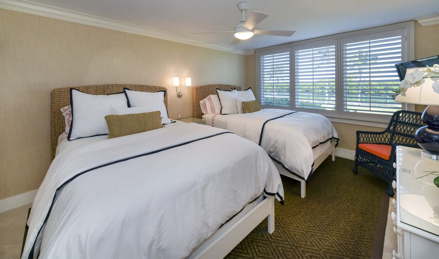 Queen Bedroom